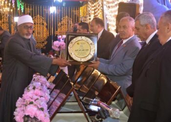 حزب حماه الوطن يرسم صورة مضيئه للوعى تكريم 2000من حفظه القران