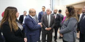 وزير التعليم العالي يتفقد جامعة السويدي للتكنولوجيا