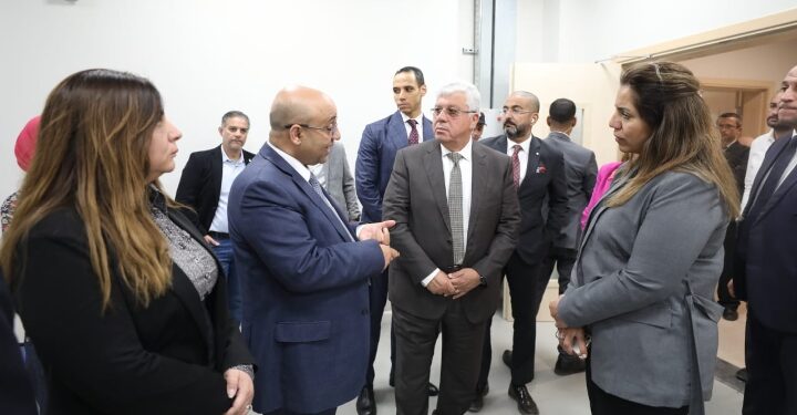 وزير التعليم العالي يتفقد جامعة السويدي للتكنولوجيا