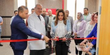 محافظ دمياط تُعلن بدء افتتاحات مشروعات العيد القومى بإزاحة ستار مشروع قسم الغسيل الكلوي للأطفال ورفع كفاءة الواجهة الخارجية لمستشفى دمياط العام