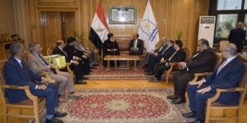 رئيس جامعة حلوان يستقبل نيافة الأنبا الحبر الجليل ميخائيل والوفد المرافق له من إيبارشية حلوان والمعصرة وتوابعهما