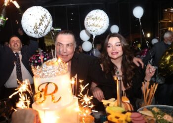دراز يحتفل بعيد ميلاد زوجته بحضور نجوم المجتمع والاعمال