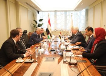 وزير التعليم العالي يلتقي نظيره الفلسطيني لبحث سُبل التعاون المُشترك