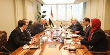 وزير التعليم العالي يلتقي نظيره الفلسطيني لبحث سُبل التعاون المُشترك