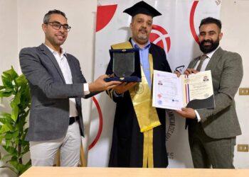 العربى الأمريكي يمنح الممثل القانوني للهيئة الوطنية لمكافحة الفساد الدكتوراه الفخرية في مجال “العمل العربي الرقابي المتميز”