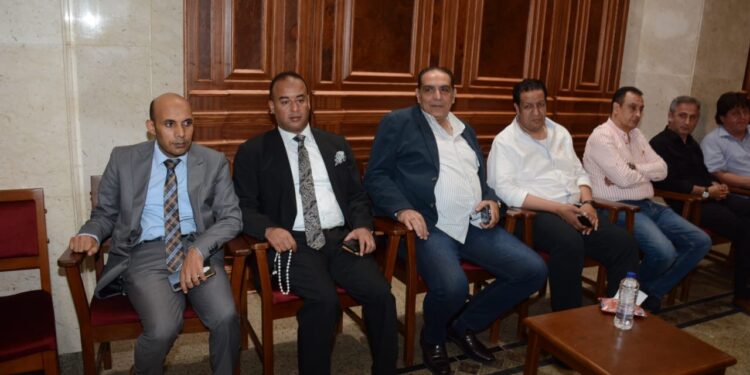 رجال السياسة والأعمال والإعلام يشاركون بعزاء والدة رجل الأعمال متى بشاي