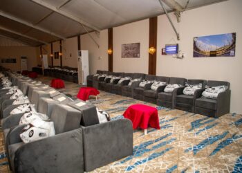 بعد فوزه بتنفيذ 95% من الحج السياحي المصري الـ 5 نجوم ونجاح مخيماته في عرفات