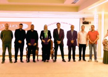 التعليم العالي : معهد بحوث الإلكترونيات يوقع عقد شراكة مع فريق عمل “صنعتي