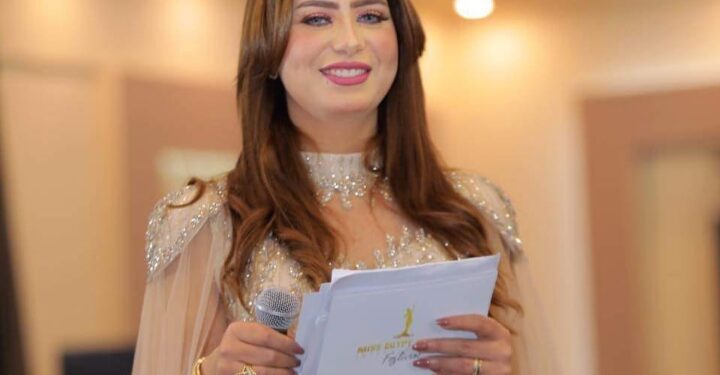 الإعلامية إيمي الأحمدي تبهر الحضور في تقديمها لمهرجان(الصخرة)