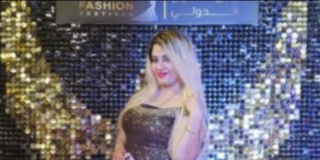 إطلالة مدوية لخبيرة التجميل ميرو سمير خلال فعاليات مهرجان(إيجى فاشون)