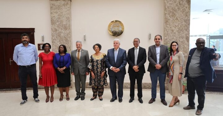 وزير التعليم العالي يستقبل وفدًا من مجموعة جنوب إفريقيا للتنمية SADC للتعرف على تجربة مصر في بنك المعرفة