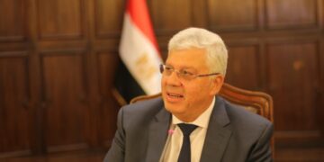 وزير التعليم العالي يعلن صدور عدة قرارات جمهورية بتعيين قيادات جامعية جديدة