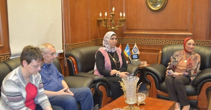 مدينة الأبحاث العلمية والتطبيقات التكنولوجية تعقد ندوة حول : “عرض التقنيات الحديثة المُستخدمة لتقييم المواد الحيوية المُضادة للالتهابات والأكسدة”