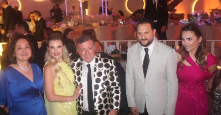 حضور الفنان الكبير ورجل الاعمال عماد زياده حفل خطوبه ابنه رجل الأعمال باسل سماقيه