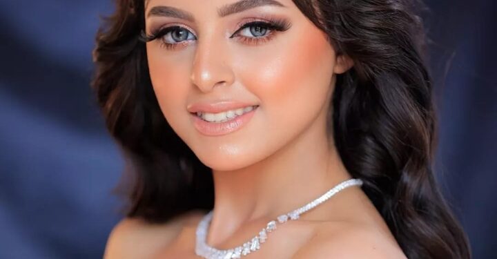 التوب موديل غزل زياده فى اطلاله ساحره تلفت الانتباه لمعجبنها على السوشيال ميديا