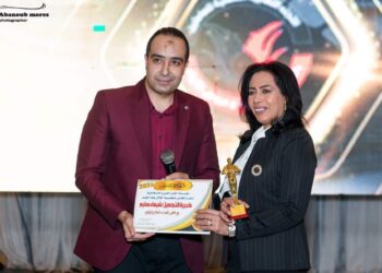 رئيس نقابة المهن التجميلية والقطاع النقابى   خبيرة التجميل : شيماء سليم