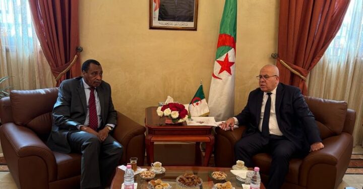 وزير الفلاحة والتنمية الريفية الجزائري يستقبل مدير عام المنظمة العربية للتنمية الزراعية
