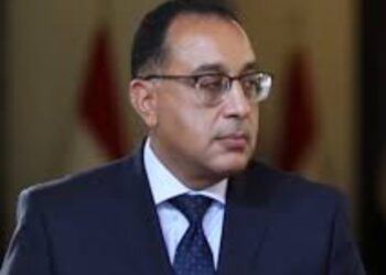 مدبولي: تطبيق مواعيد غلق المحلات في العاشرة مساءً بدءًا من أول يوليو