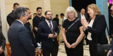 وزراء وخبراء  السياحة فى عزاء رجل السياحة العالمى عنان الجلالى