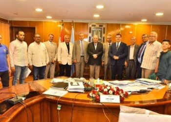 محافظ اسيوط اللواء عصام سعد يلتقي مع كوكبة من ابناء واهالي بني عدي