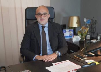 صرخة في وجه التسول كيف تهدد المضايقات السياحة العربية في قلب القاهرة