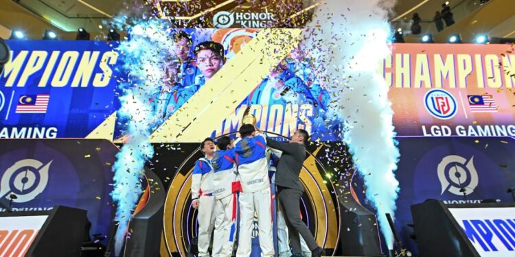 LGD Gaming Malaysia ينتزع بطولة الموسم الثاني من  Honor of Kings Invitational