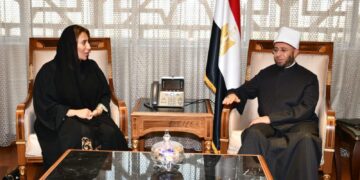 وزير الأوقاف يستقبل سفيرة دولة الإمارات العربية المتحدة بالقاهرة ويستعرضان الفرص المتاحة وآفاق التعاون المشترك