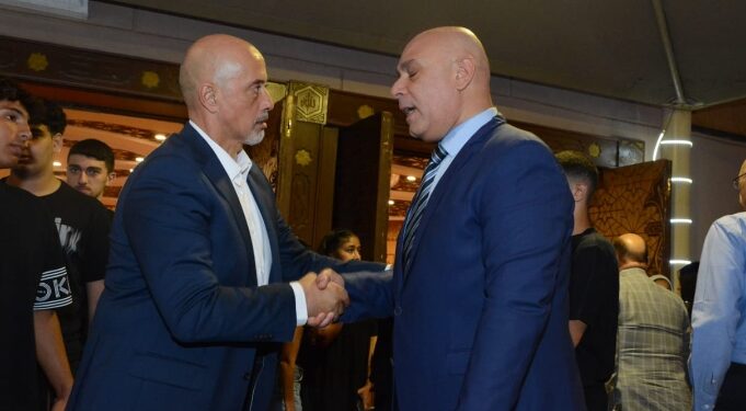 مستشارين ورجال أعمال وفنانين فى عزاء الاستاذ محمد السيد نصر زوج بنت المحامى الشهير د. سمير صبرى