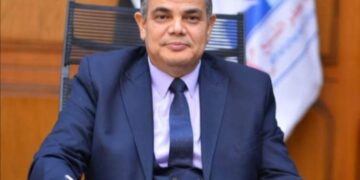 رئيس جامعة كفر الشيخ يقدم التهنئة لوزير التعليم العالي والبحث العلمي بمناسبة تجديد الثقة عقب حلف اليمين الدستورية