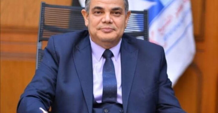 رئيس جامعة كفر الشيخ يقدم التهنئة لوزير التعليم العالي والبحث العلمي بمناسبة تجديد الثقة عقب حلف اليمين الدستورية
