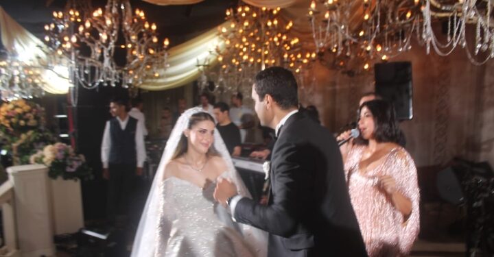 اقامه  حفل زفاف عمر علاء متولي علي رينادا حاتم بدوي في أكبر فنادق القاهره الكبري