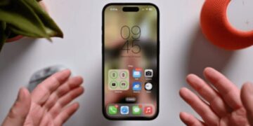 آبل تضيف دعمًا للغة العربية عبر شاشة القفل في iOS 18