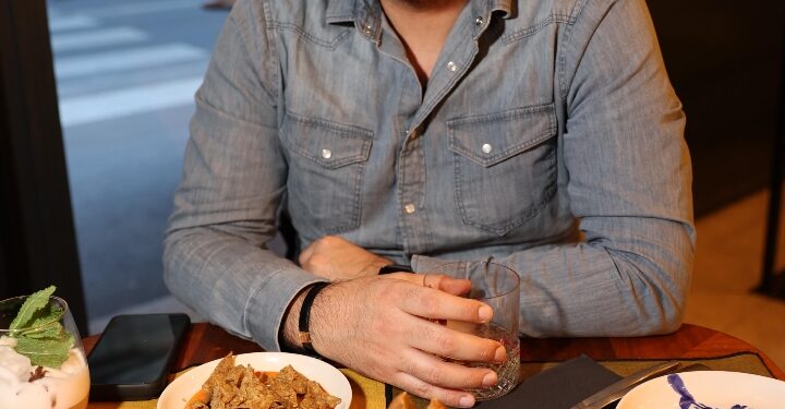 رامي يونس يخوض جولات استكشافية في العالم