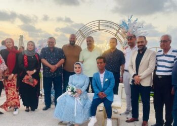 إقامة حفل خطوبه محمد ومنى من ذوى الهمم على شاطئ قادرون بدمياط الجديده