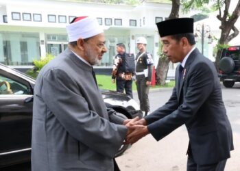 رئيس اندونيسيا يستقبل شيخ الأزهر في القصر الرئاسي بالعاصمة الإندونيسية جاكرتا