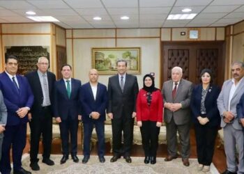 محافظ دمياط يستقبل أمين عام حزب  مستقبل وطن وممثلى الحزب بالمحافظة لتلقى التهنئة بمناسبة توليه مهام منصبه