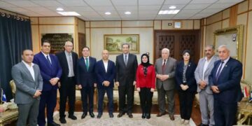 محافظ دمياط يستقبل أمين عام حزب  مستقبل وطن وممثلى الحزب بالمحافظة لتلقى التهنئة بمناسبة توليه مهام منصبه