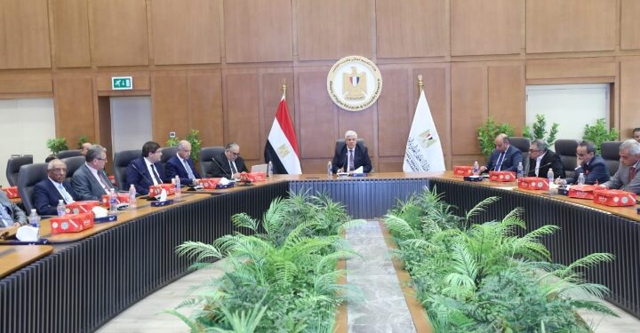 وزير التعليم العالي يلتقي بنخبة من شركاء بنك المعرفة