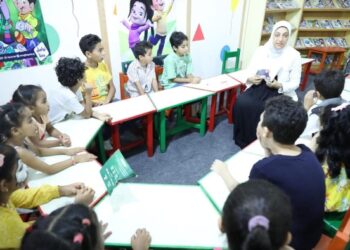 جناح الأزهر بمعرض الإسكندرية للكتاب يستكمل سلسلة “ورش حكي” بتناول كتاب” الأطفال يسألون الإمام