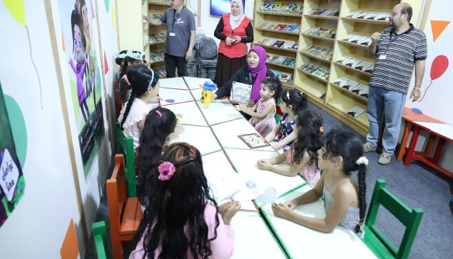 جناح الأزهر بمعرض الإسكندرية للكتاب يحتفي بهجرة النبي ﷺ من خلال سلسلة “ورش حكي” بتناول كتاب” الهجرة إلى يثرب