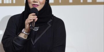 الدكتورة ميرفت ابراهيم تتحدث عن «العولمة» في لقاءات الأفضلية للتدريب والإستشارات الشهرية
