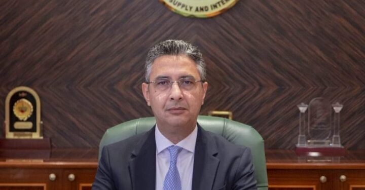 وزير التموين  : عدم المساس بسعر رغيف الخبز البلدي المدعم بعد تحريك أسعار السولار