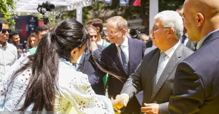 التعليم العالي : استمرار الخطط التنفيذية لربط التعليم الجامعي بسوق العمل والتنمية الشاملة في مصر