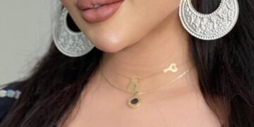 سارة شهاب مصممة الأزياء فى أحدث إطلالة لها على السوشيال ميديا