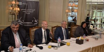 د. جريش تعلن عن شراكه استراتيجية عبر صفقة اندماج مع شركة هاى جلاس
