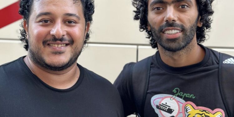 محمود  الخليفي رحلة من الملاعب إلى النجاح الأكاديمي في أرض الغربة”