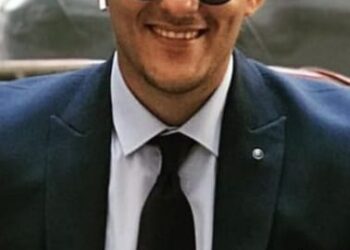 محمود علي يشيد بجهود رائد سعد  أسامة معاون مباحث عين شمس في خدمة المواطنين