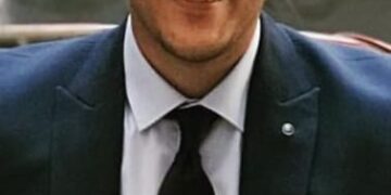 محمود علي يشيد بجهود رائد سعد  أسامة معاون مباحث عين شمس في خدمة المواطنين