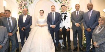 محافظ المنوفية والمهندس أسامة مدكور يشاركان عروسين أيتام حفل زفافهم ويقدم خالص تهانيه القلبية .