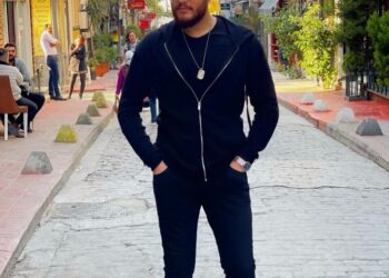 أدهم حمدان في سطور